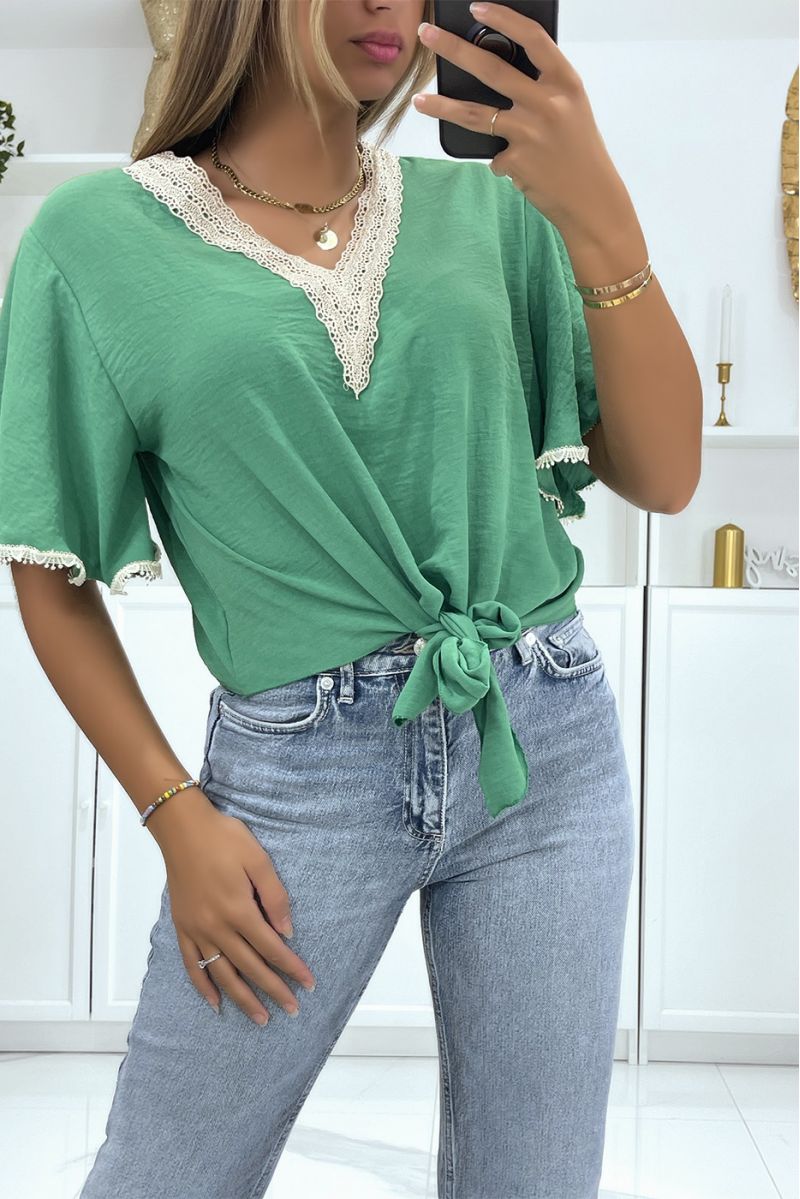 Green half-sleeved top with golden thread details, oriental style - 2