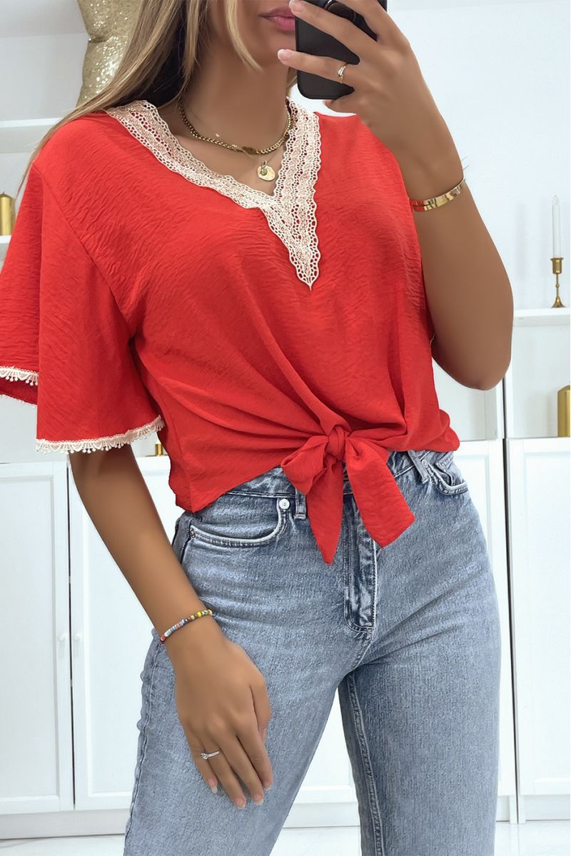 Red half-sleeved top with golden thread details, oriental style - 1