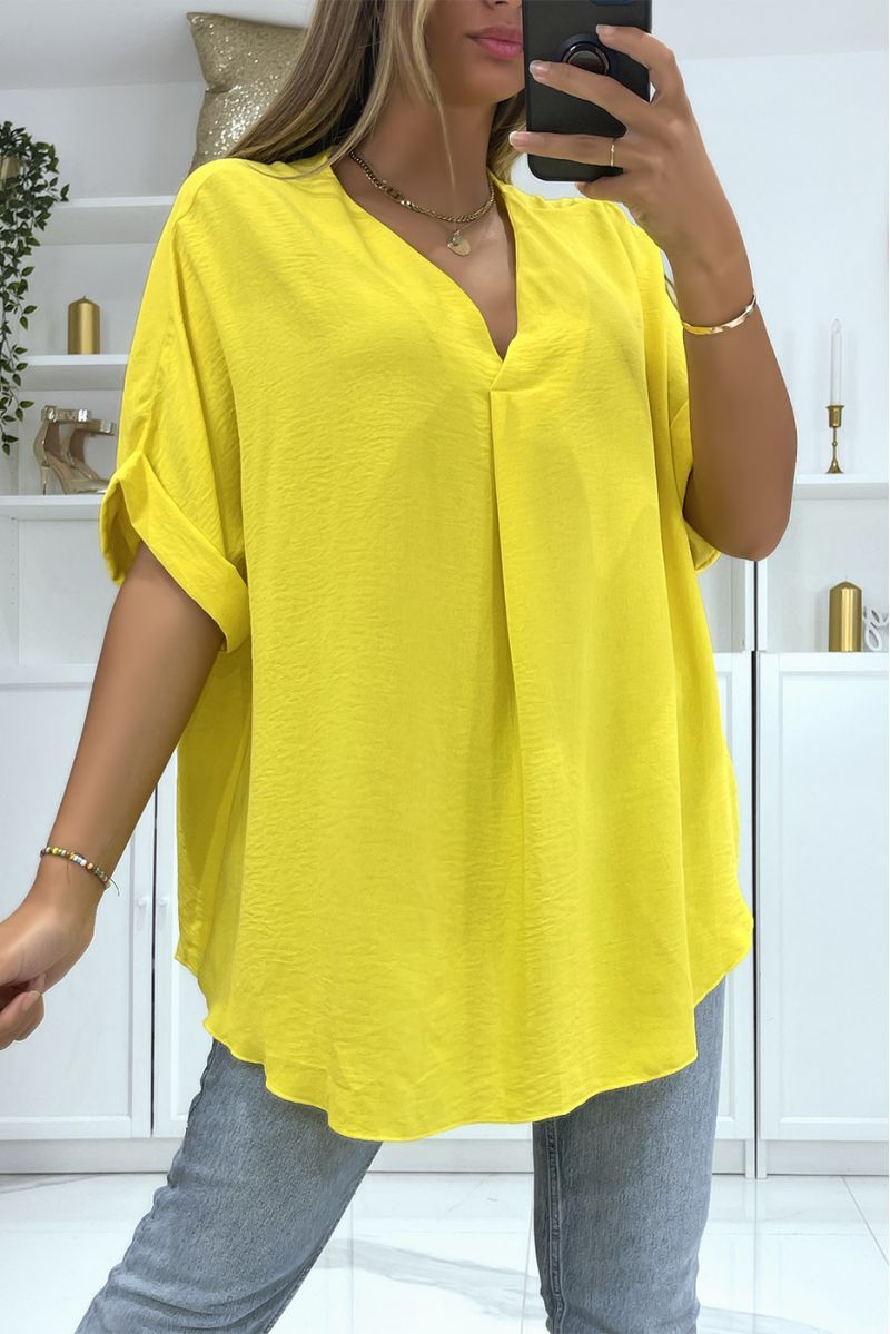 Solid color yellow oversized top V-neck and batwing effect sleeves - 2