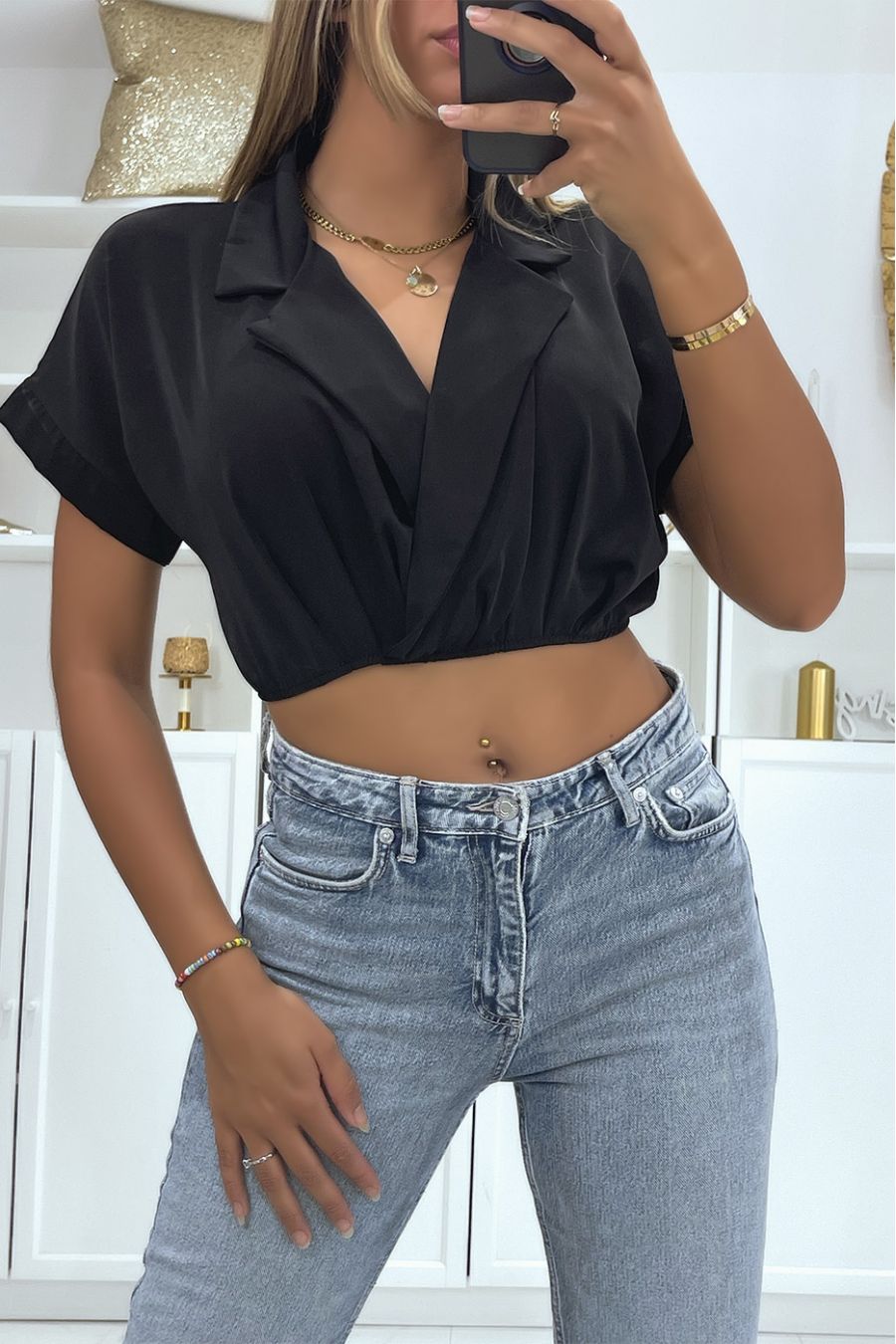 Black crop top heart blouse with lapel collar and plunging V-neck