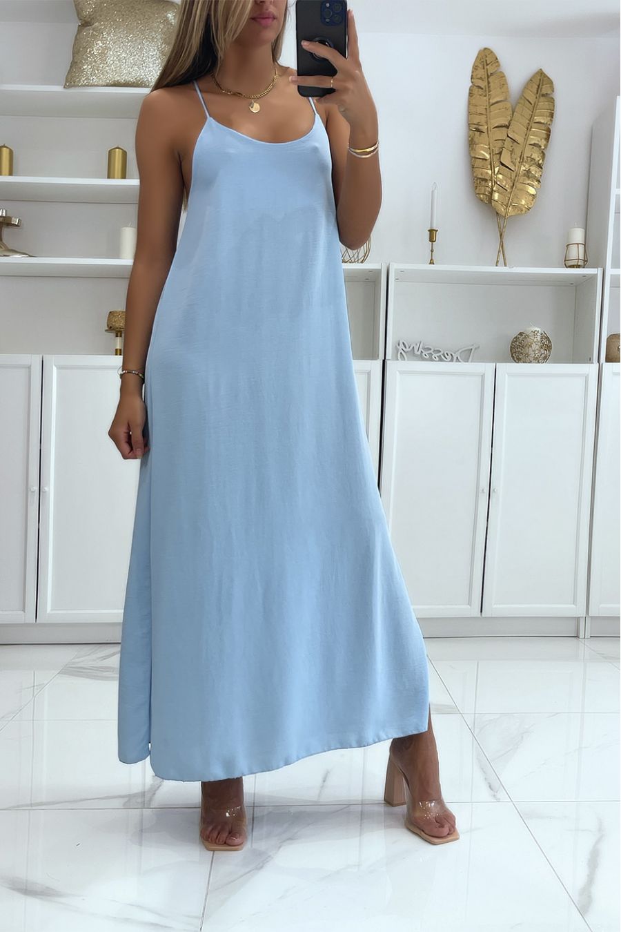 Robe simple turquoise longue et fendue sur le coté à bretelles fines et légèrement décolletée  - 2