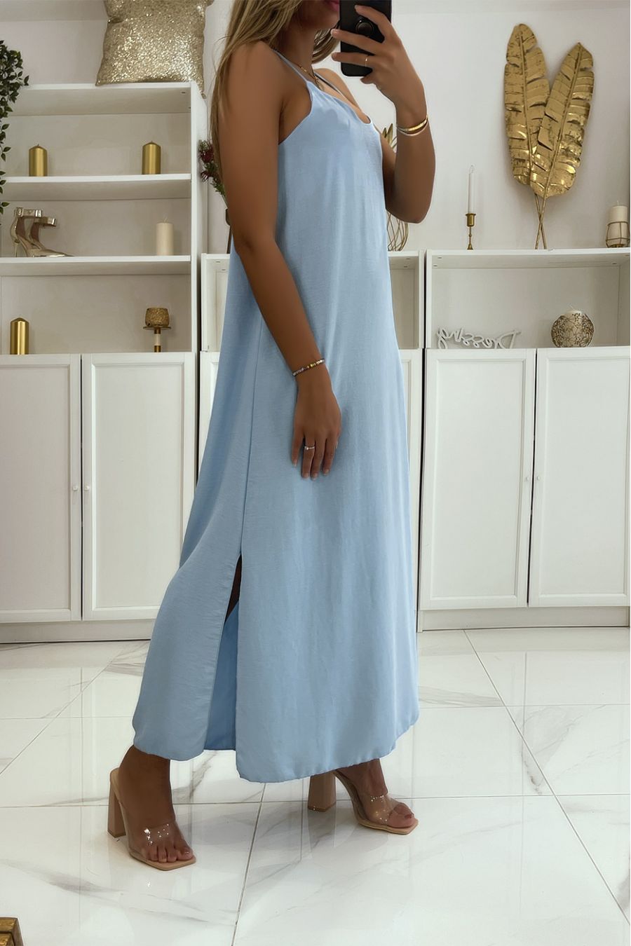 EeSEoudige lange turquoise jurk met split aan de zijkant, dunne bandjes en iets lage halslijn - 3