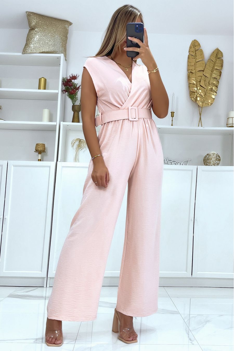 Roze jumpsuit met riem, uitlopende broek en top met wikkeleffect - 3