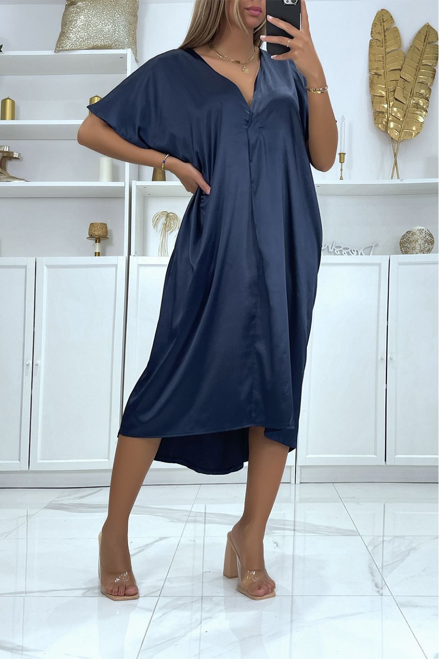 Robe mi-longue marine ample satinée col V - 2