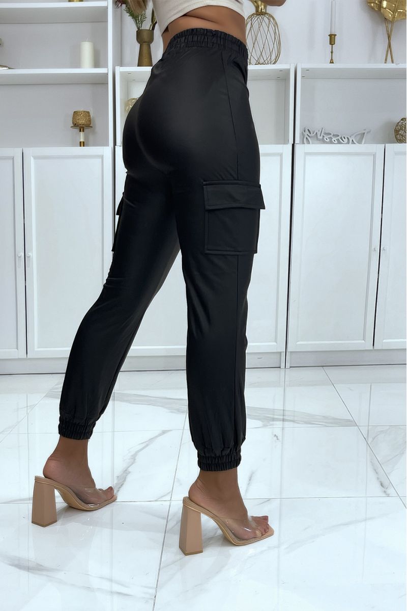 Black faux leather joggers with gold buttons - 3
