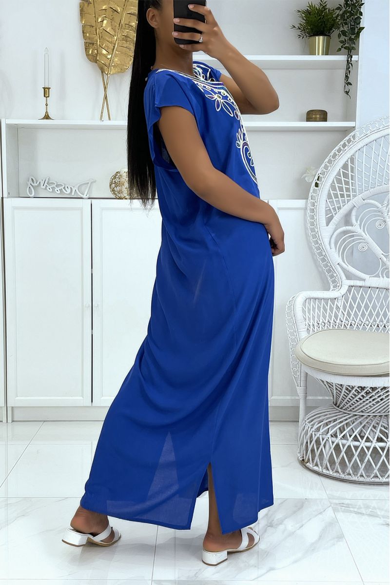 Longue djellaba royal avec joli motif oriental ornée de strass - 2