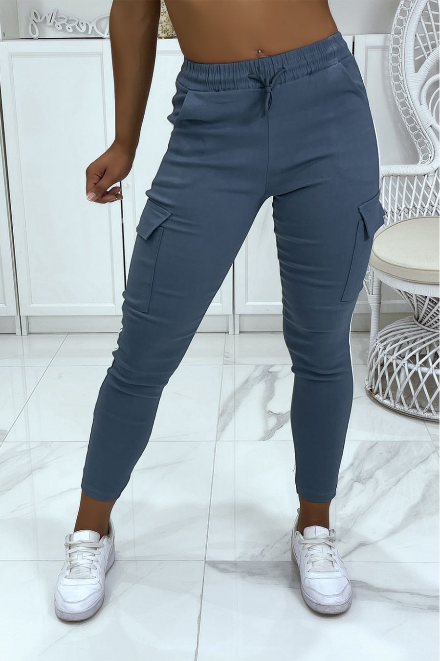 Blauwe jegging met witte strepen en zakken - 2