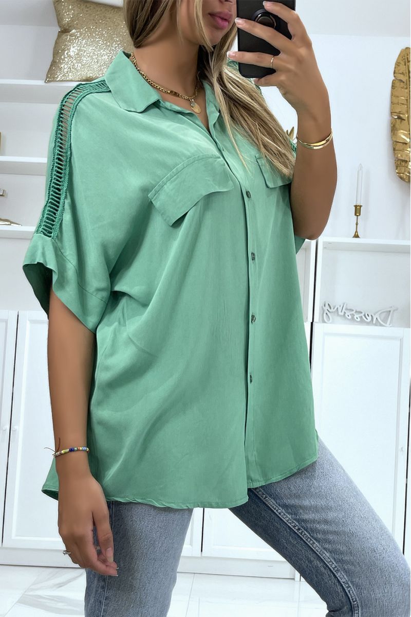 Green oversize shirt with embroidery on the shoulders - 3