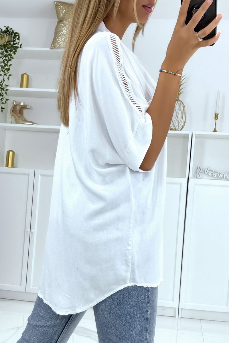 White oversized shirt with embroidery on the shoulders - 4