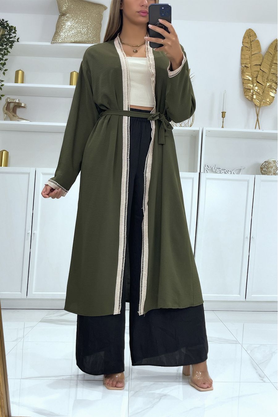 Long kimono kaki avec dentelle sur les contours  - 3