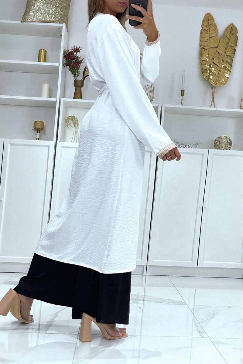 Long kimono blanc avec dentelle sur les contours  - 3