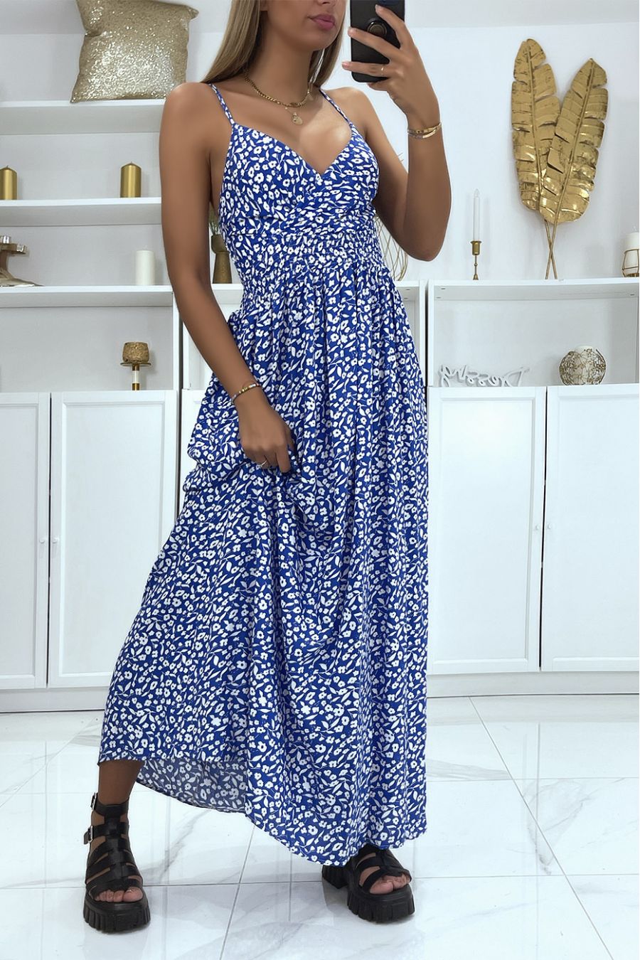 Long royal dress with very chic floral pattern - 2
