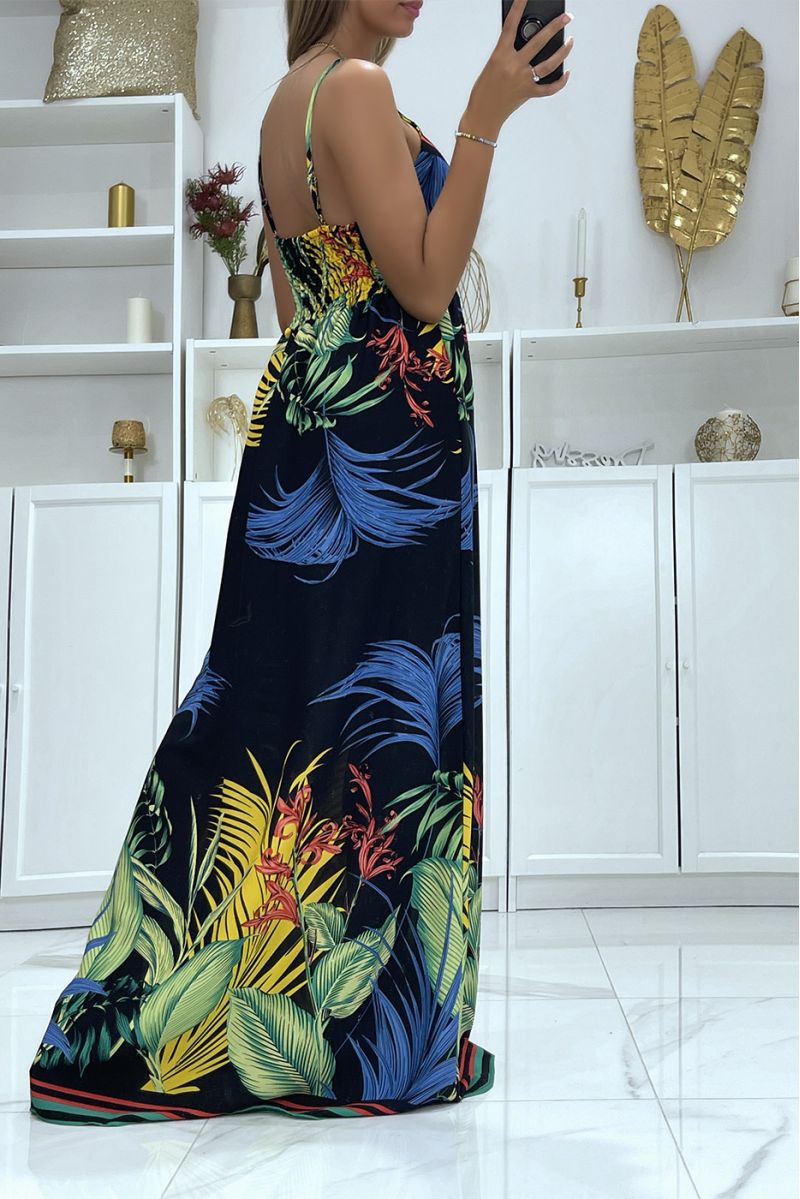 Very chic long dress with floral pattern in black background - 4