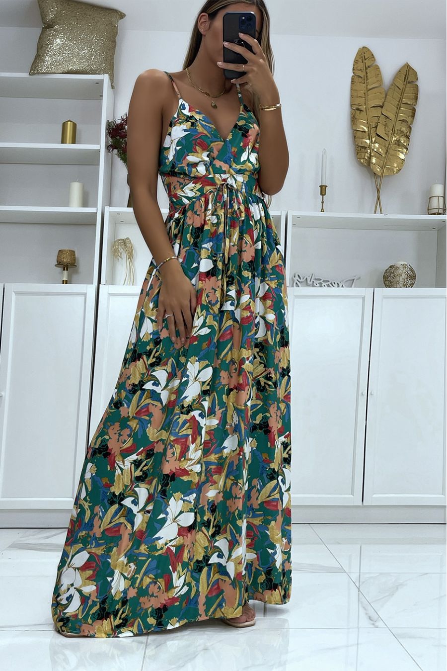 Longue robe motif très chic à dominance verte - 4