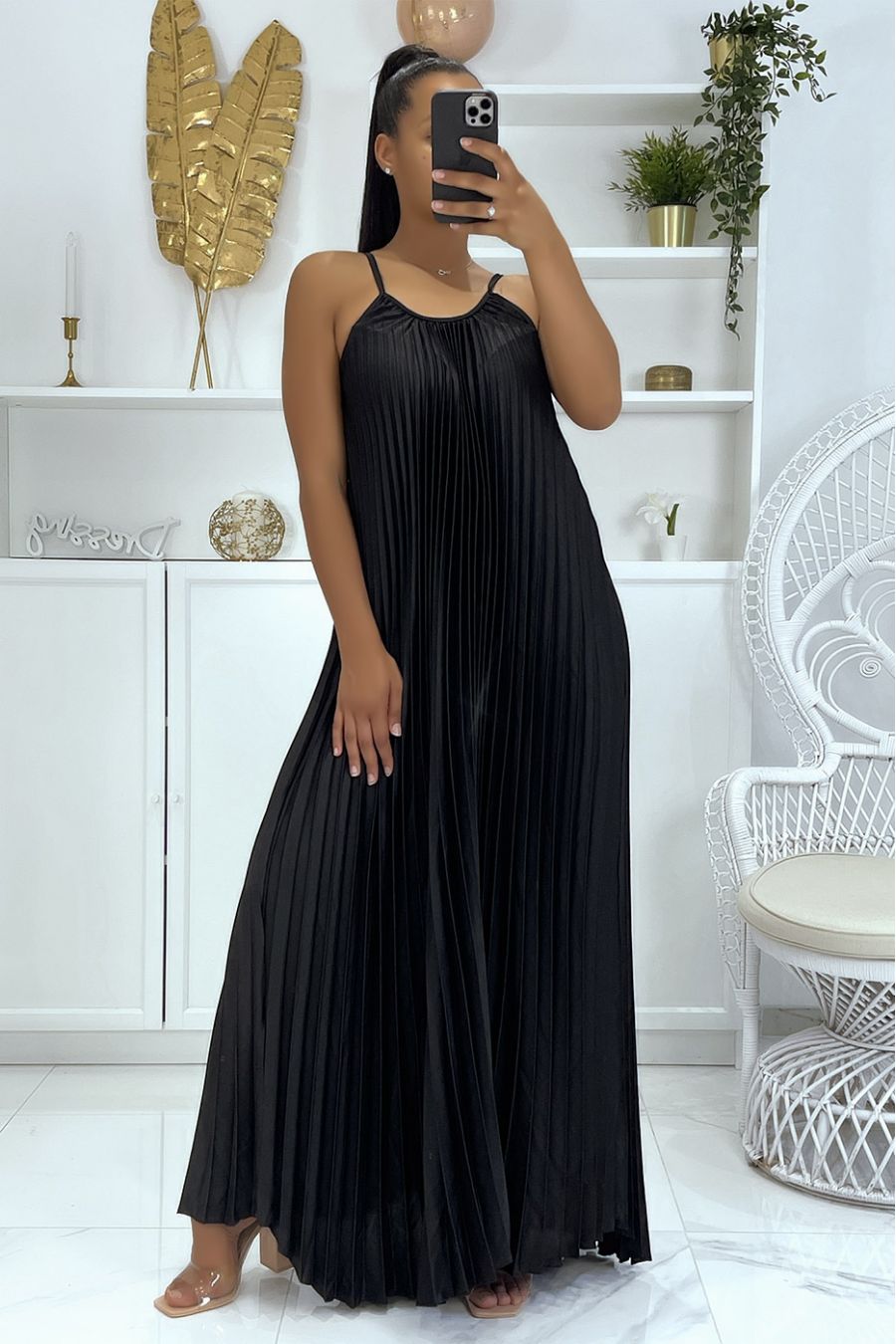 Longue robe plissé noire très class  - 3