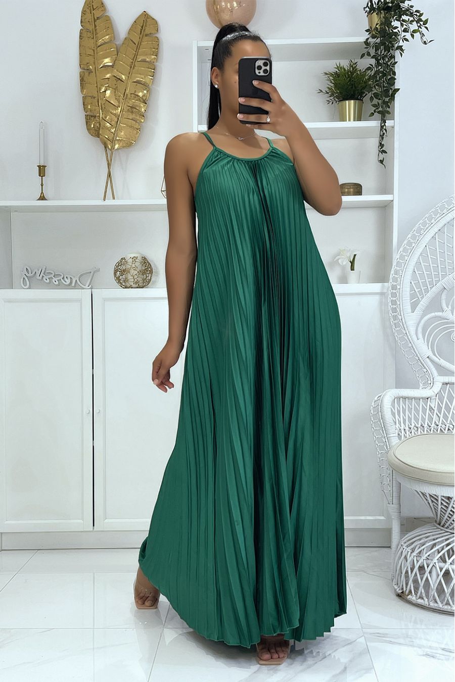 Very classy long green pleated dress - 3