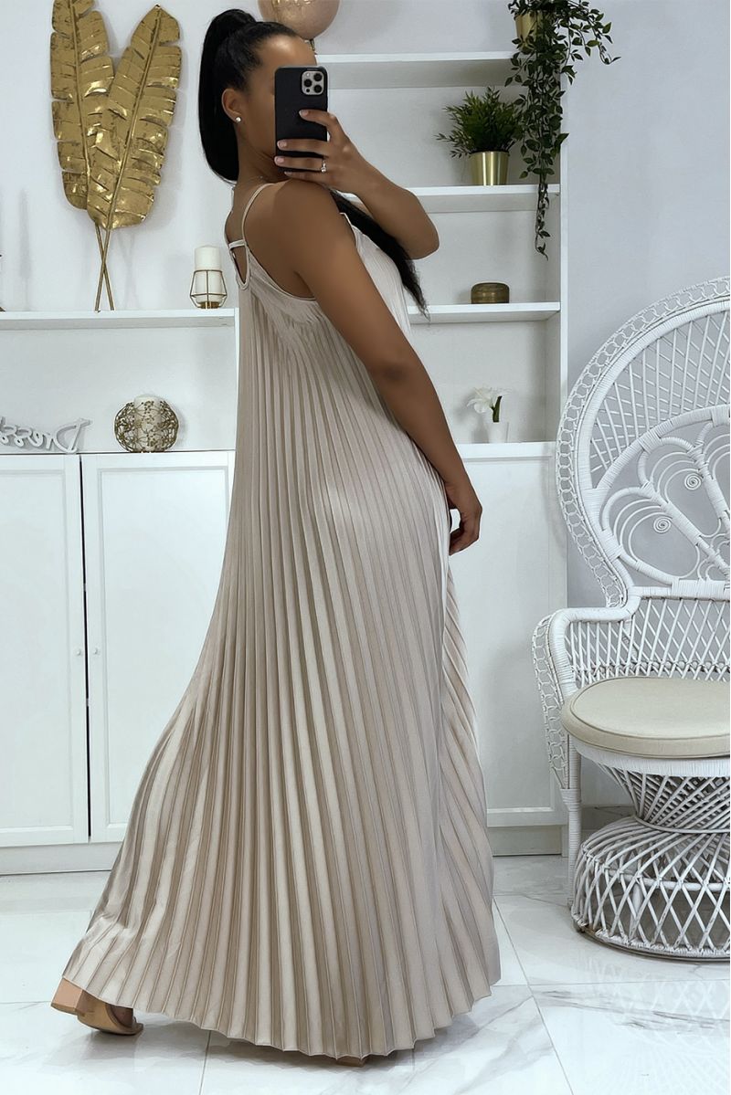 Zeer stijlvolle lange beige geplooide jurk - 1