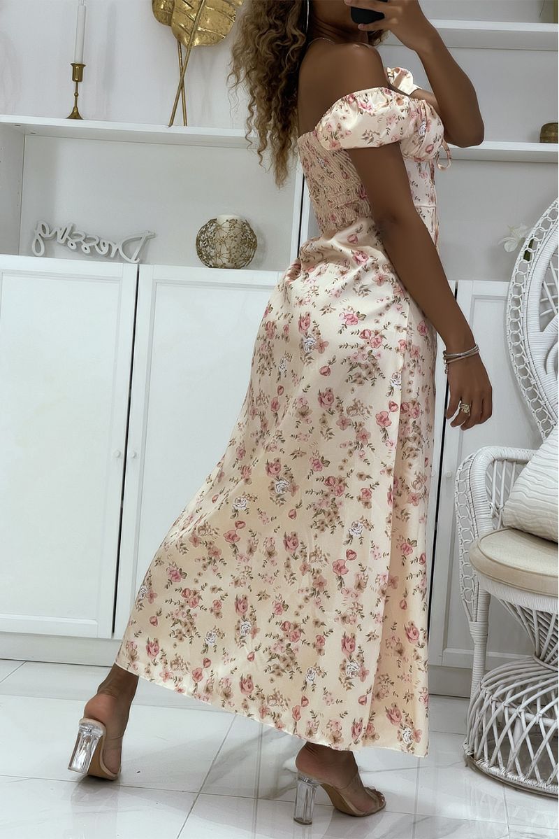 Robe beige satinée motif floral à col bardot et fente sur un côté - 5