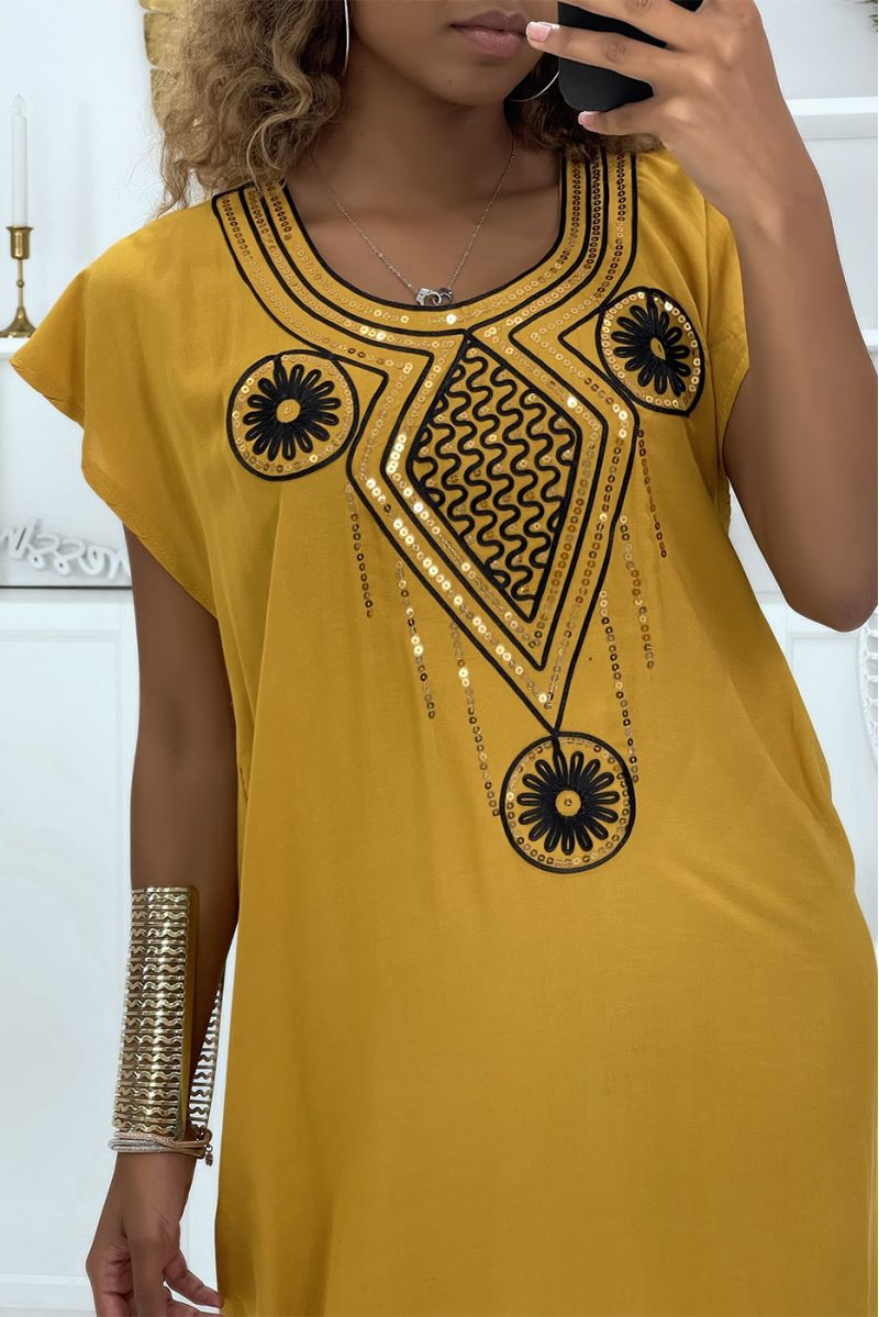 Mustard djellaba dress very comfortable to wear with pretty embroidered pattern on the collar decorated with rhinestones - 3
