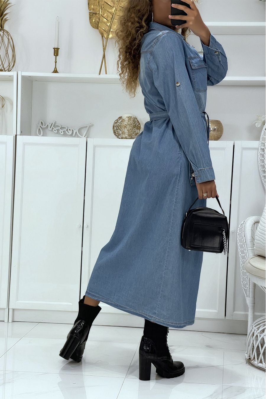 Robe chemise en jean bleu clair avec ceinture - 16