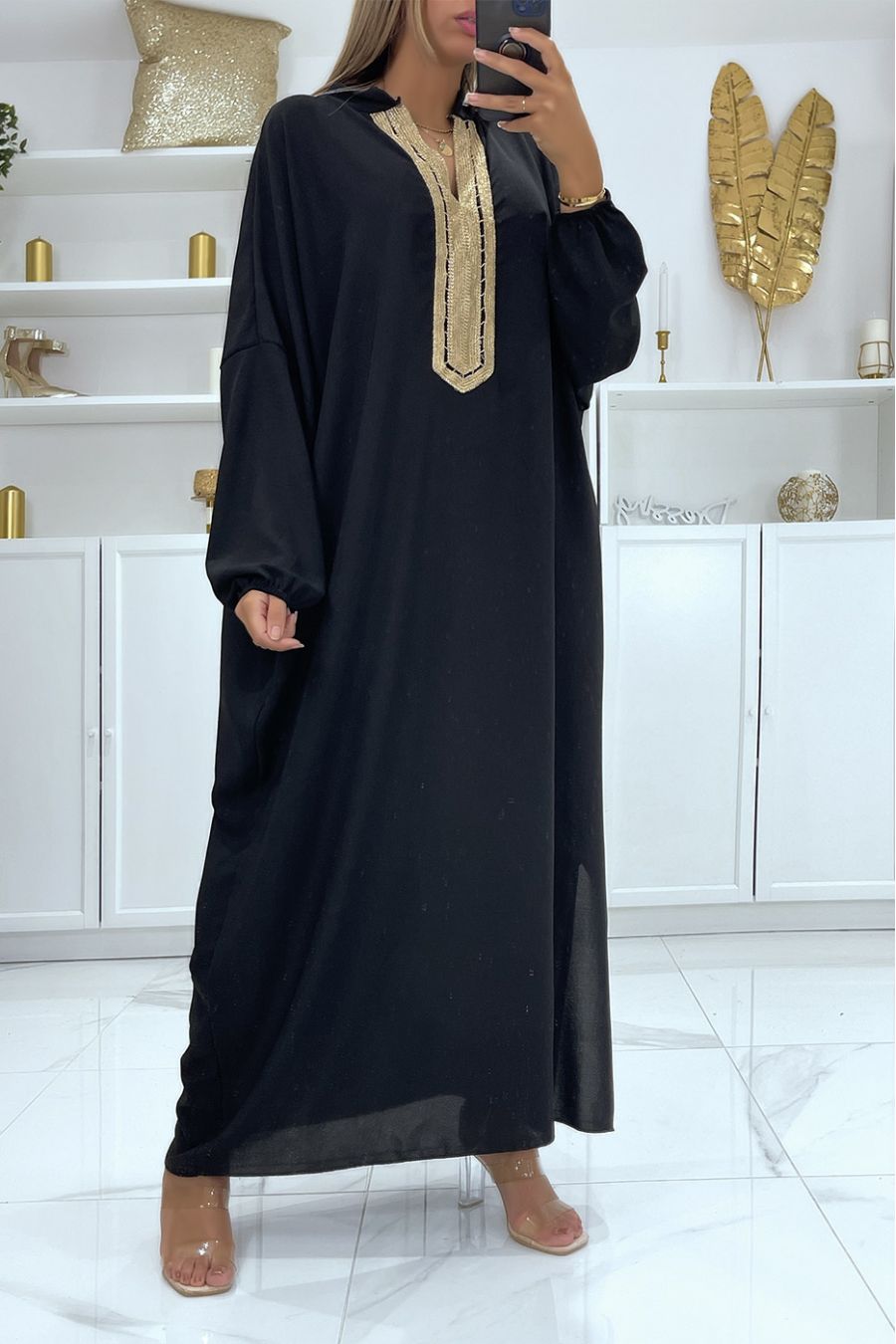Large size black abaya with puffed sleeves and gold embroidery on the collar - 3