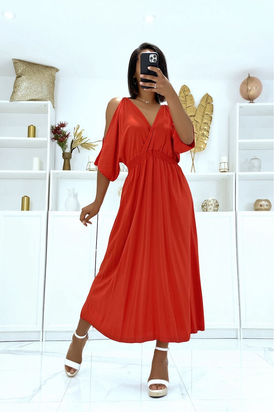 Long red V-neck dress with straps - 2