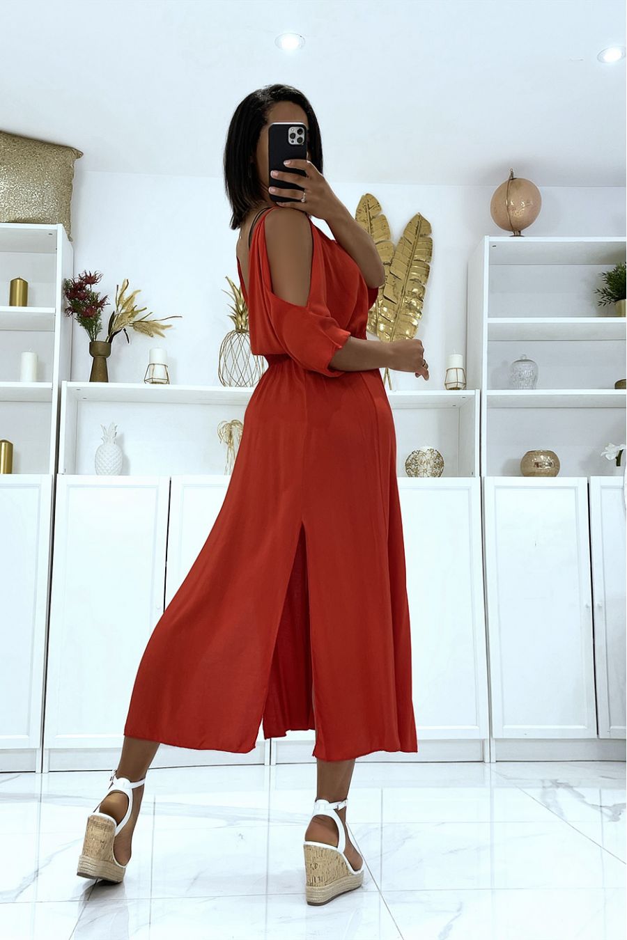 Long red V-neck dress with straps - 5