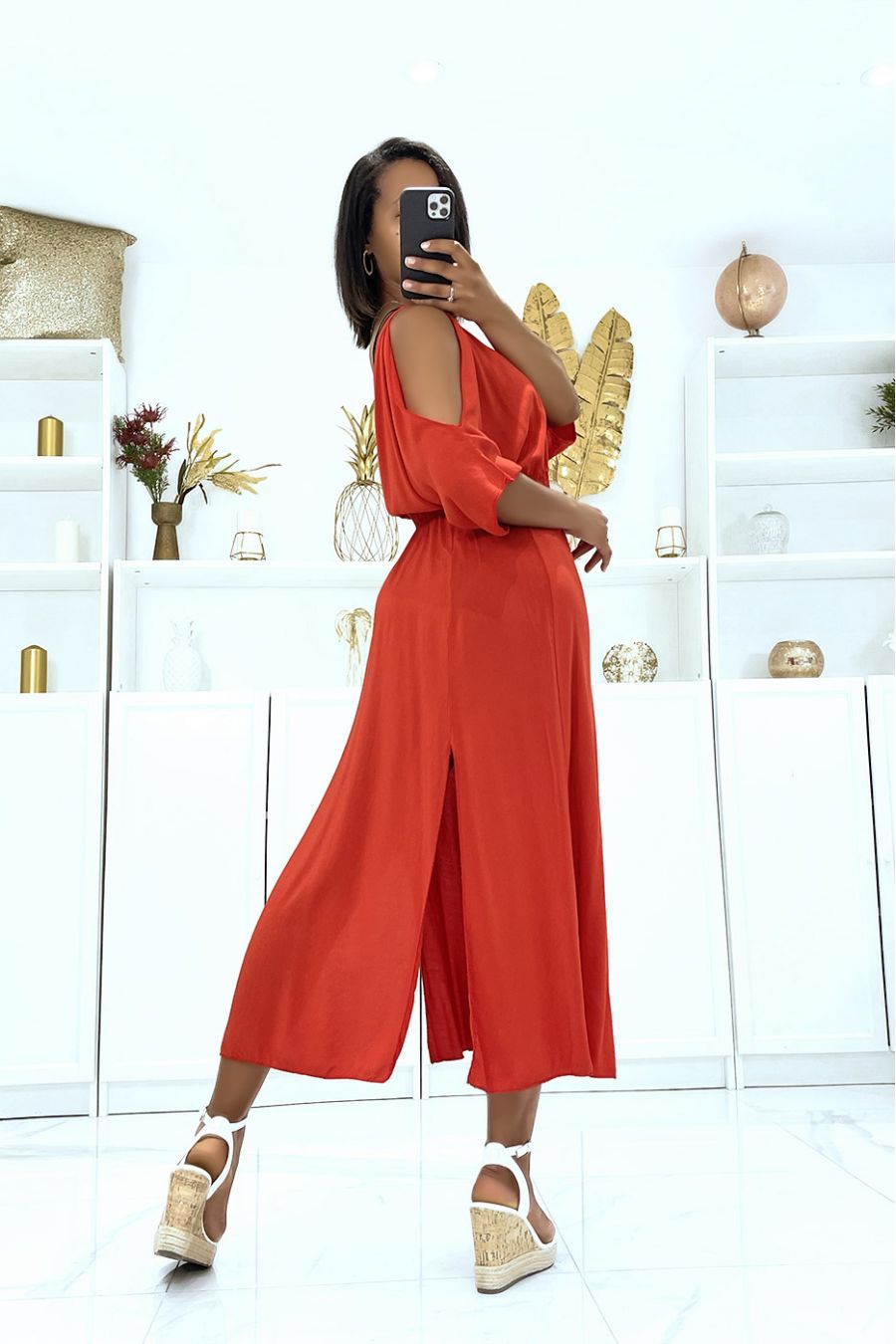 Long red V-neck dress with straps - 6