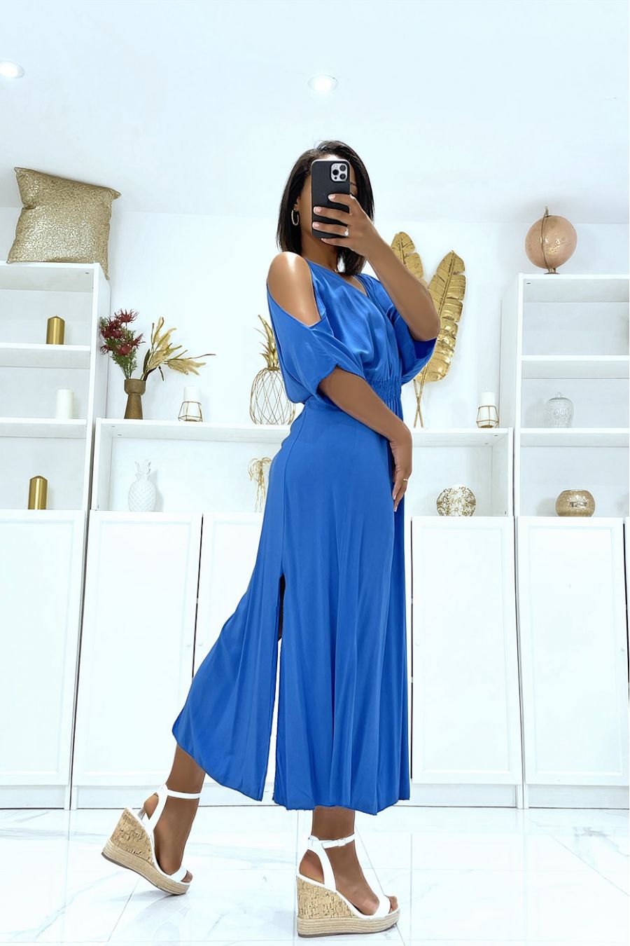 Long royal V-neck dress with straps - 3