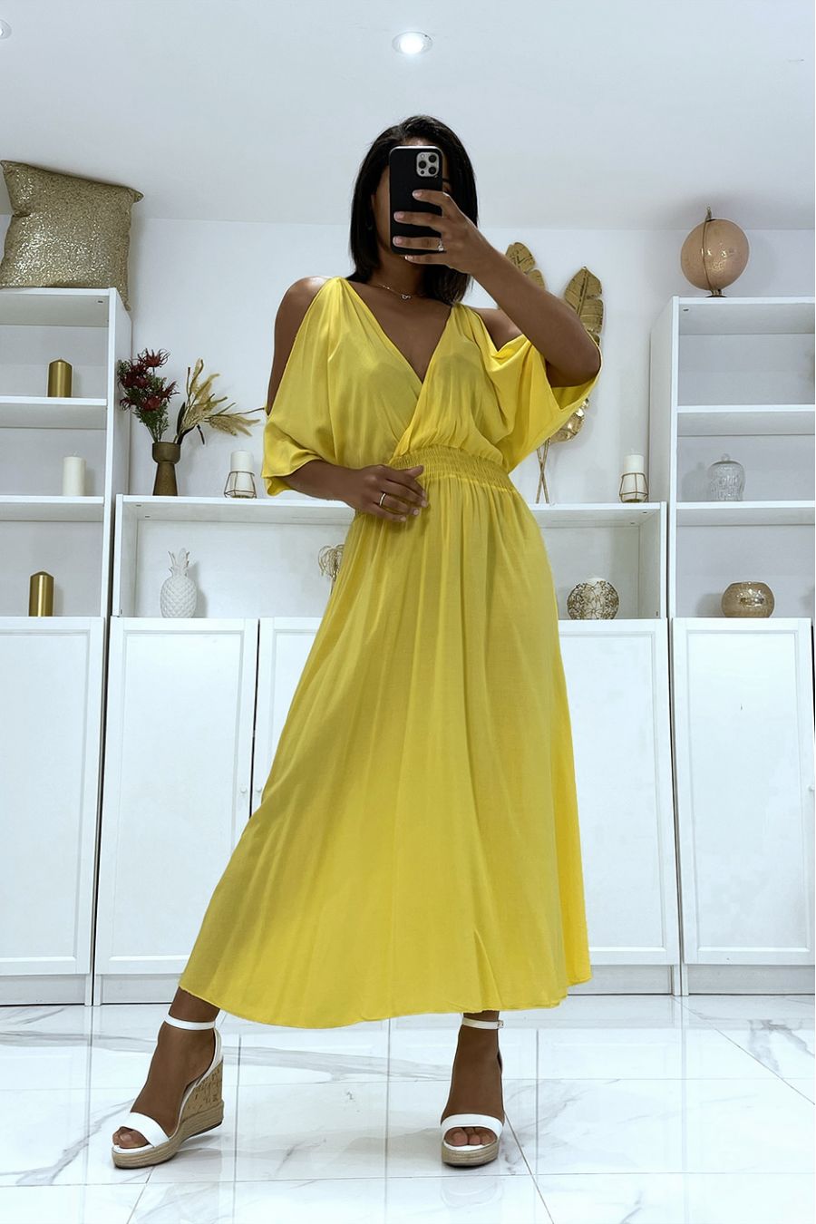 Long mustard V-neck dress with straps - 1