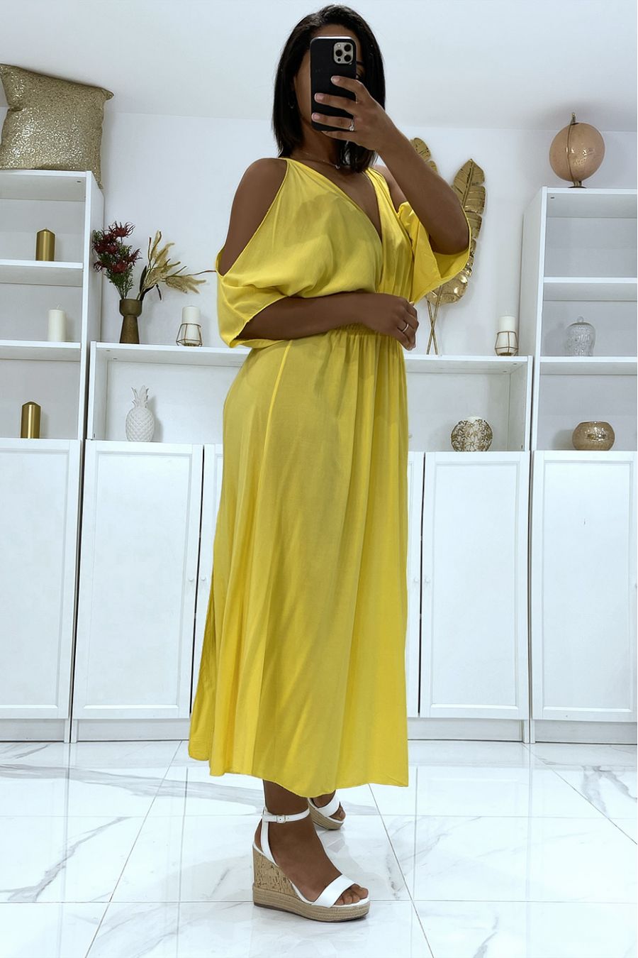 Long mustard V-neck dress with straps - 3