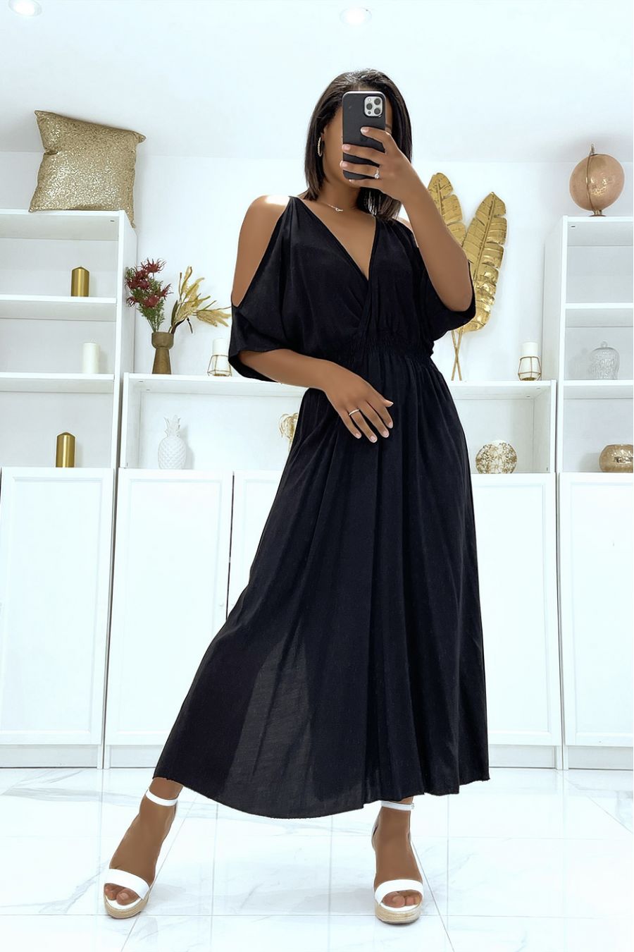 Long black V-neck dress with straps - 1