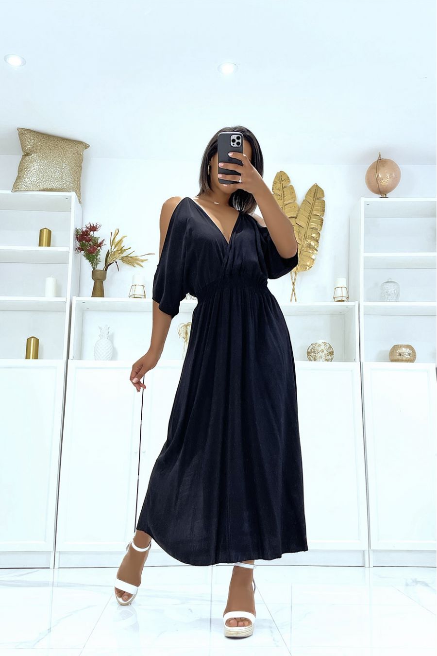 Long black V-neck dress with straps - 4