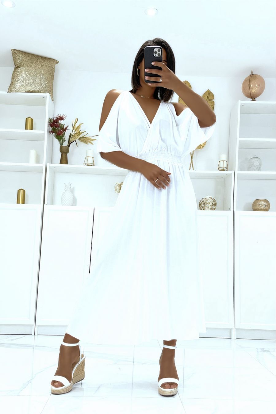 Longue robe blanche col V à bretelles  - 2
