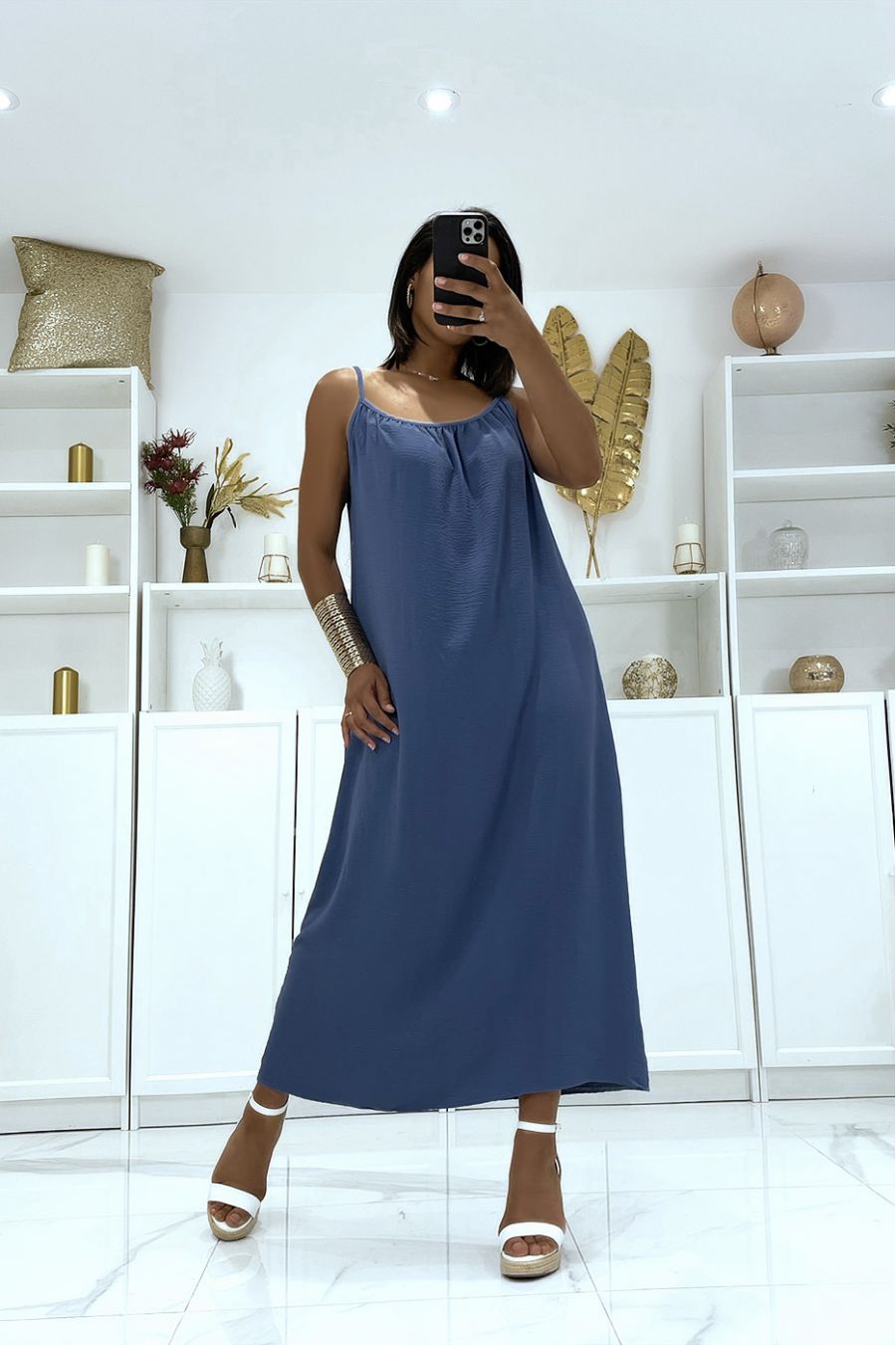 Long flared blue dress with straps - 3