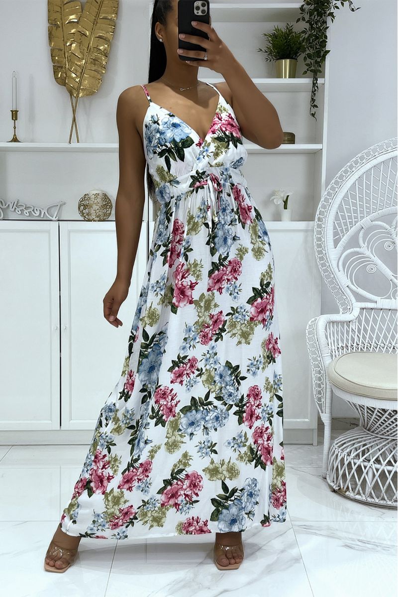 Lange witte jurk met bloemenpatroon en riem - 1