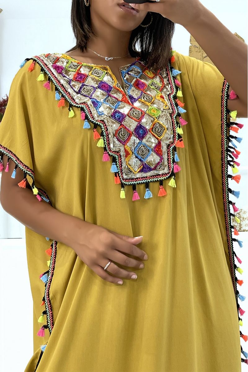 Robe djellaba moutarde très légère à porter avec jolie sequins et pompons   - 1