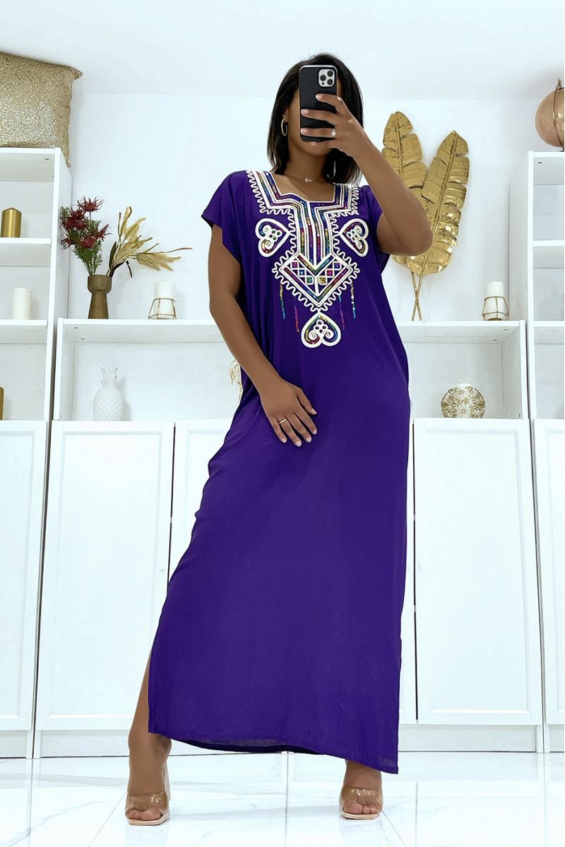 Zeer lichtpaarse djellaba-jurk om te dragen met mooie borduursels en pailletten - 3