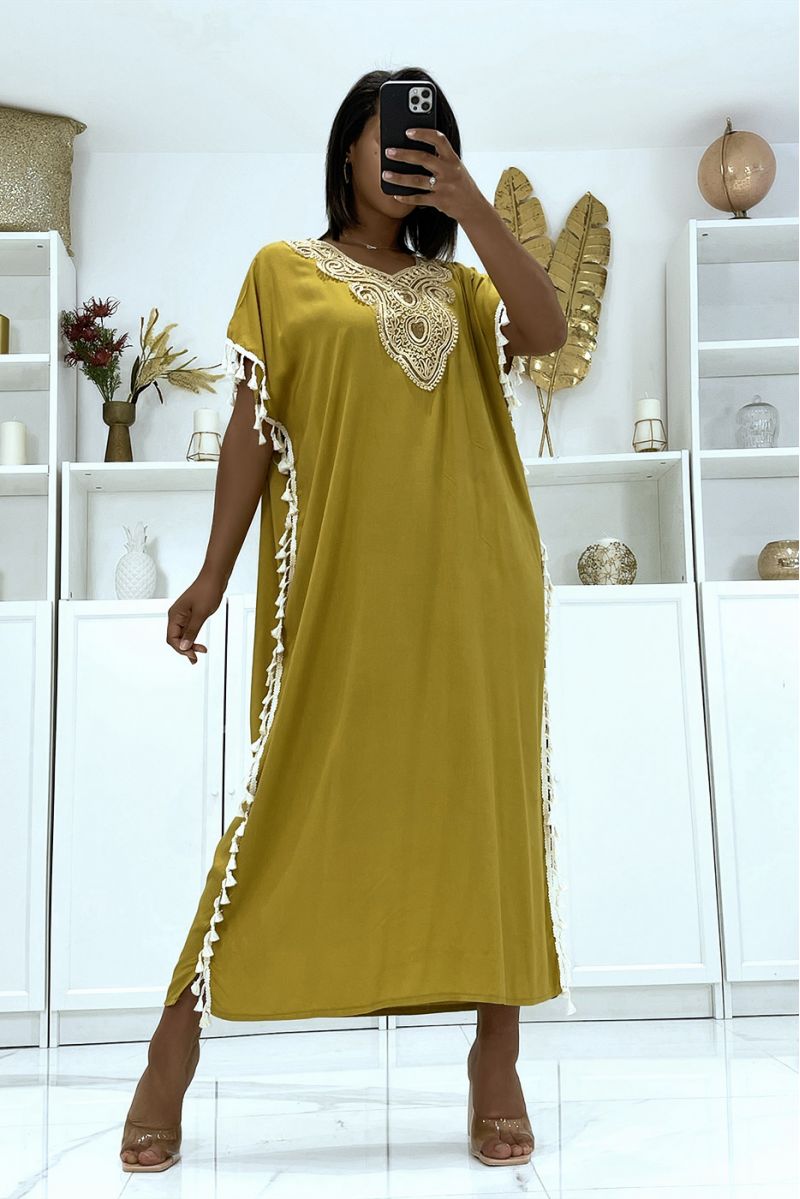 Very light mustard djellaba dress to wear with pretty embroidery and pompoms on the sides - 1