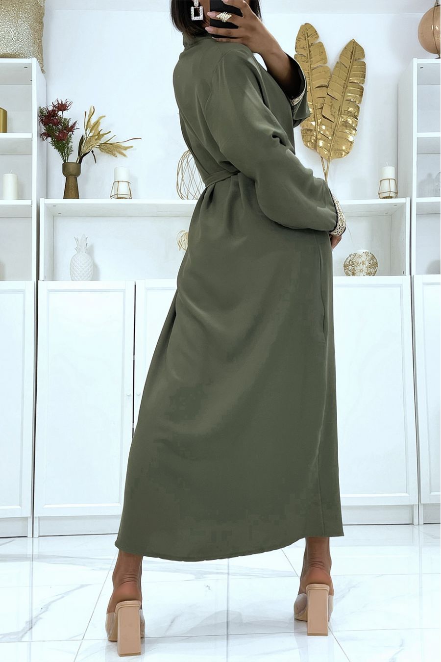 Khaki satin dress with gold embroidery and mao collar - 5