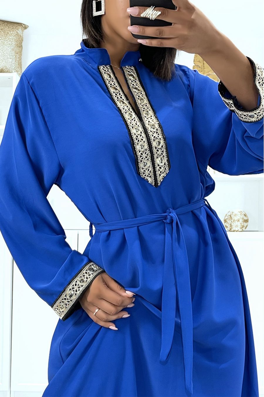 Royal satin dress with gold embroidery and Mao collar - 1