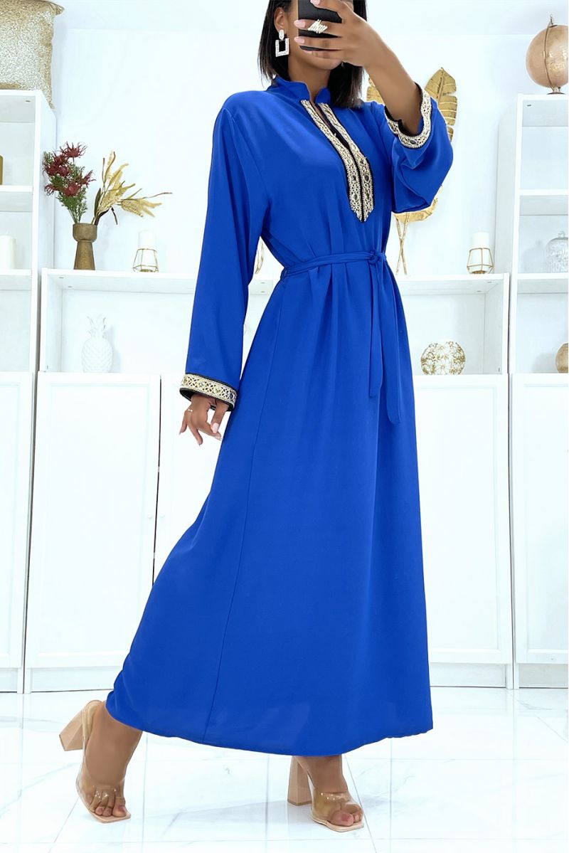 Royal satin dress with gold embroidery and Mao collar - 2