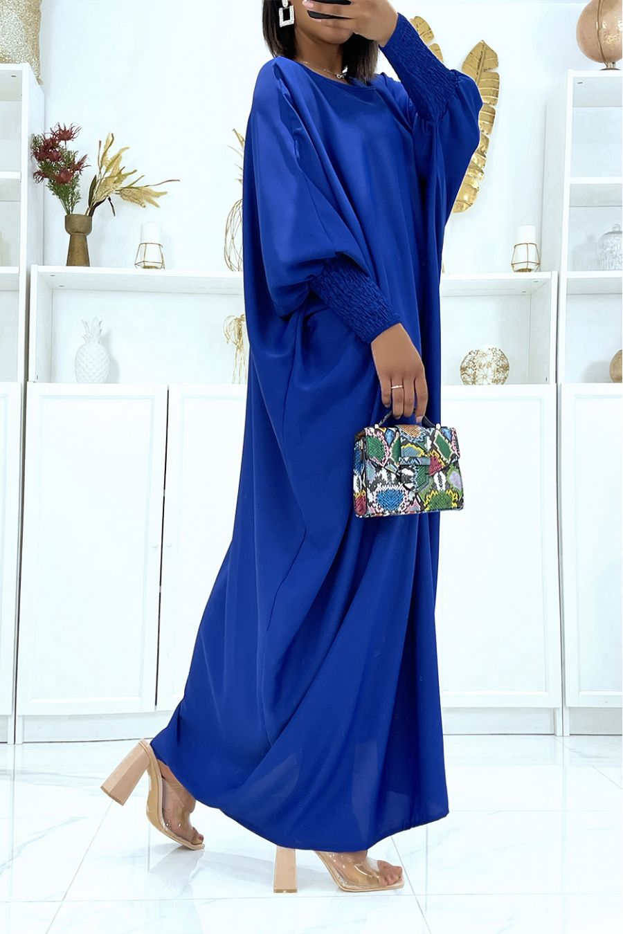 Royal oversized satin dress with batwing sleeves tightened at the front - 3