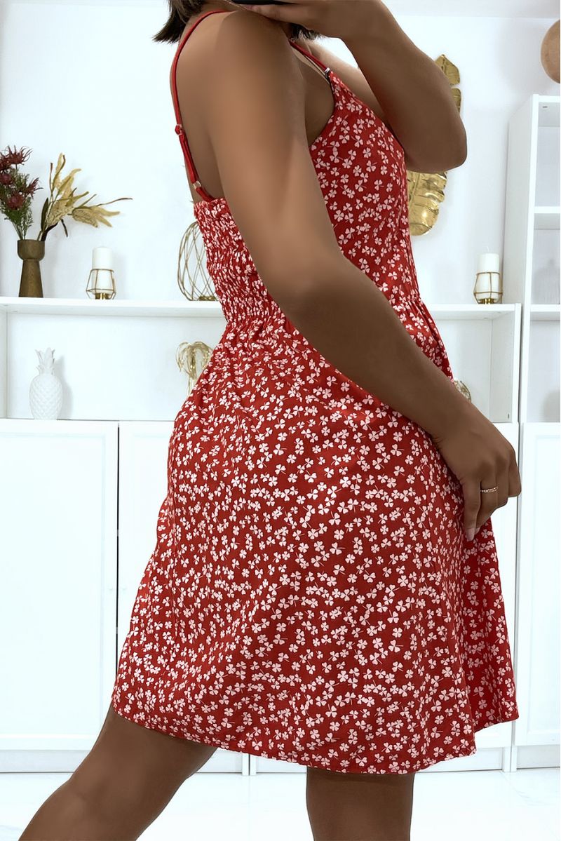 Robe rouge à bretelle et motif trèfles  - 7