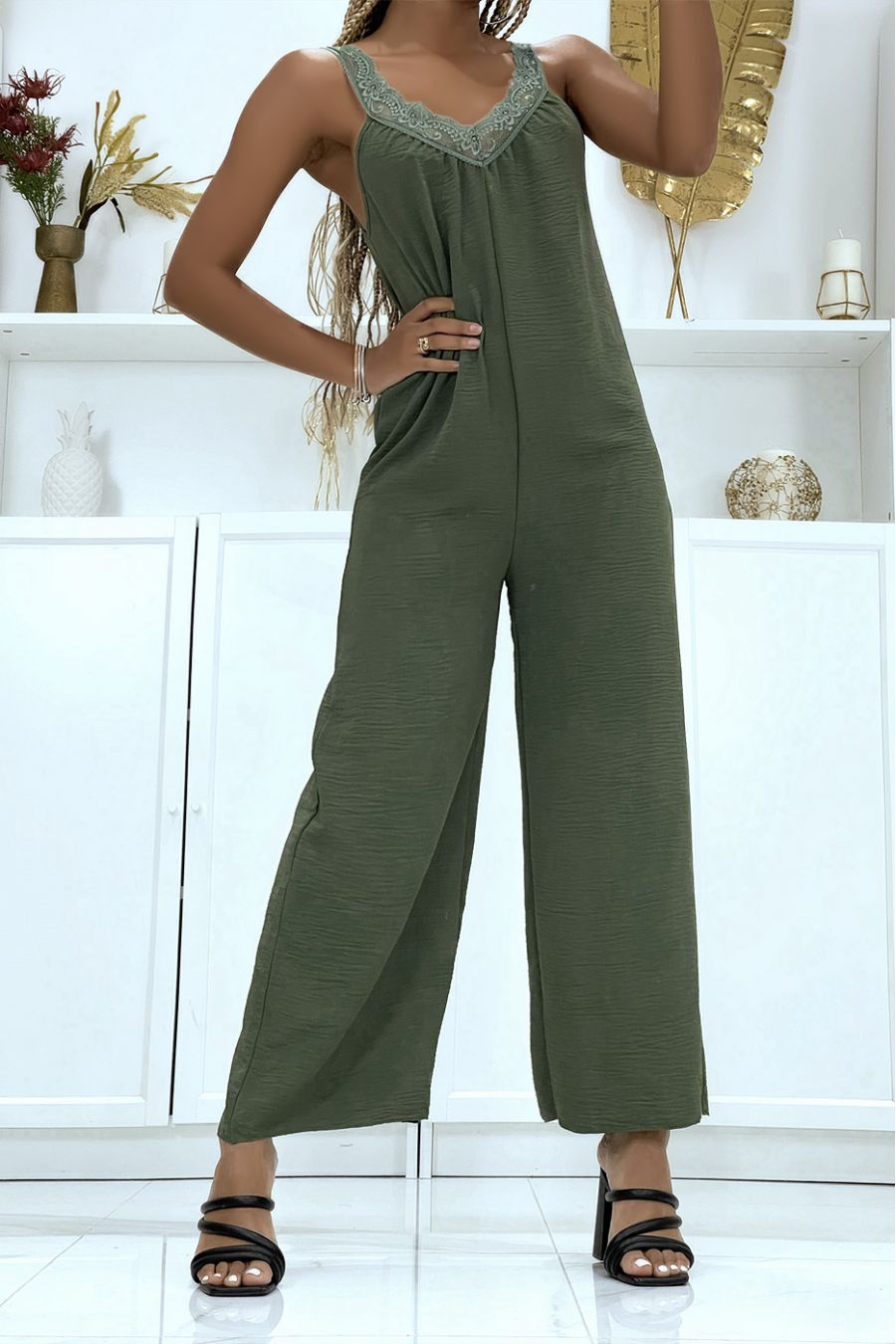 Khaki jumpsuit with lace collar and very fluid material - 1
