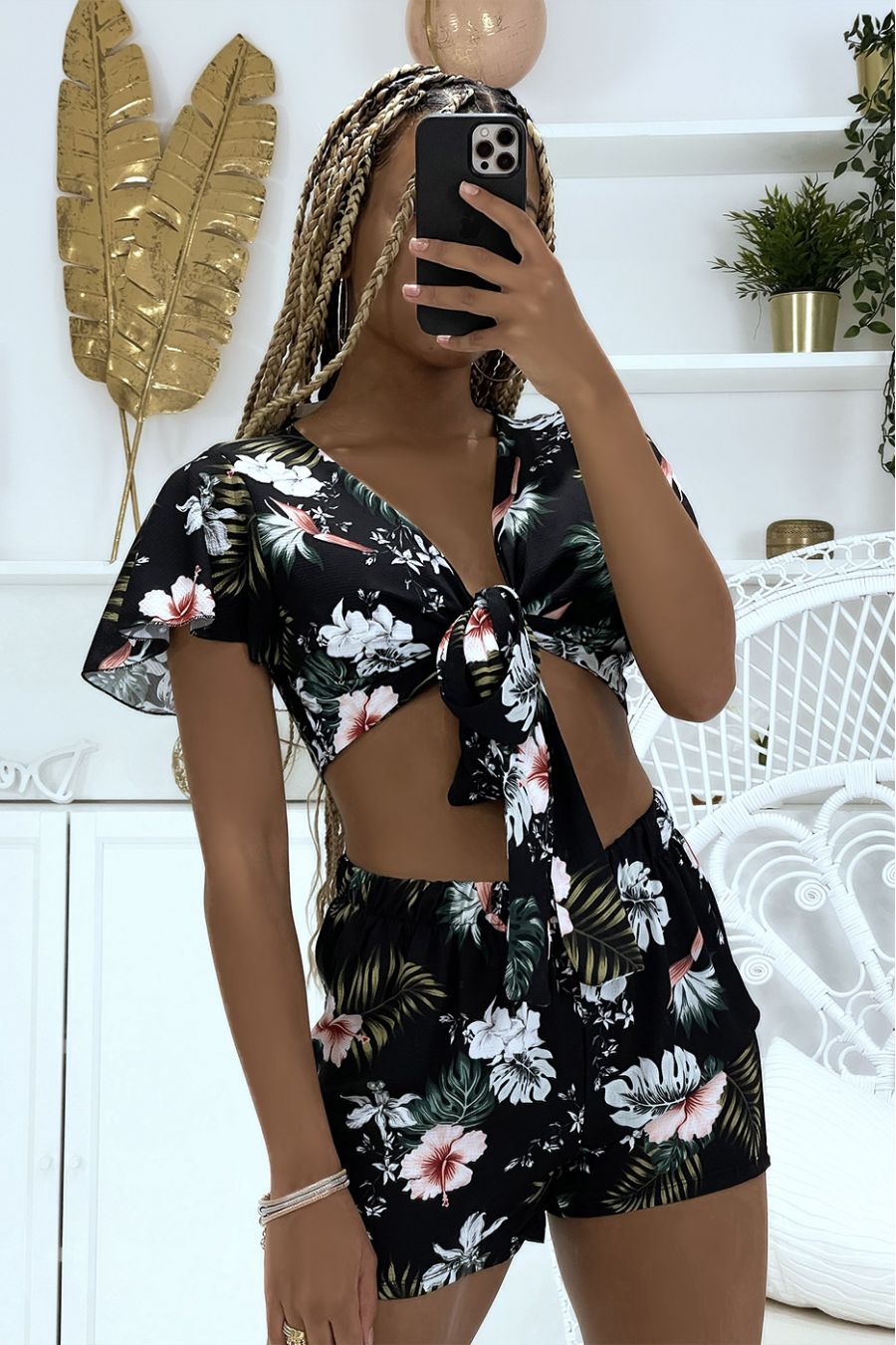 Set van zwarte crop top en korte broek met bloemen - 2