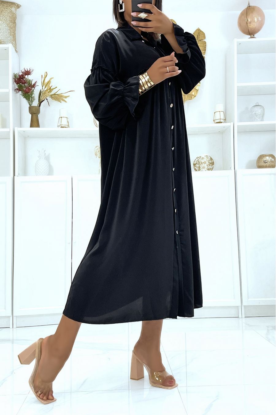 Black satin dress with button and puff sleeves - 3