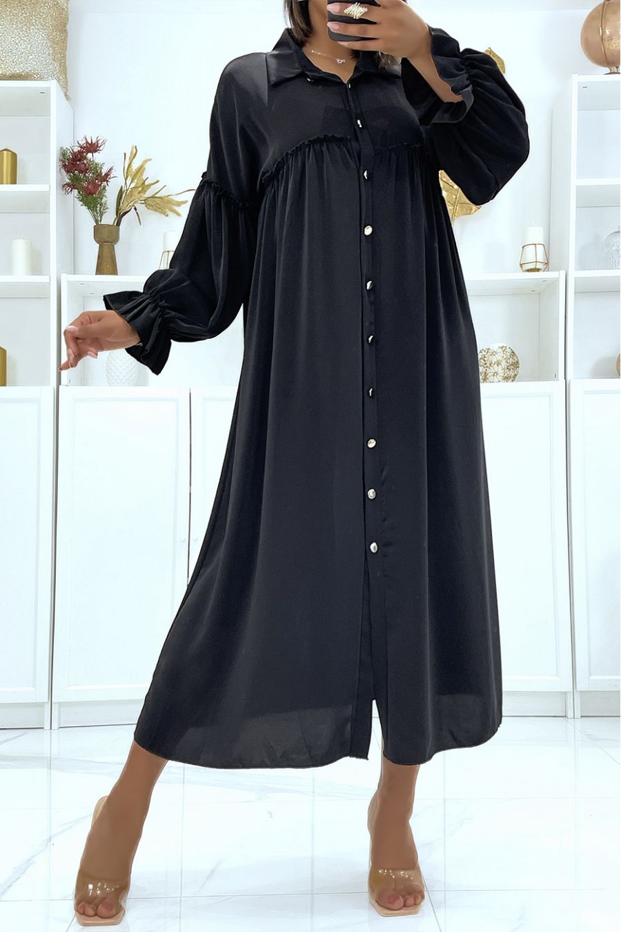 Black satin dress with button and puff sleeves - 4