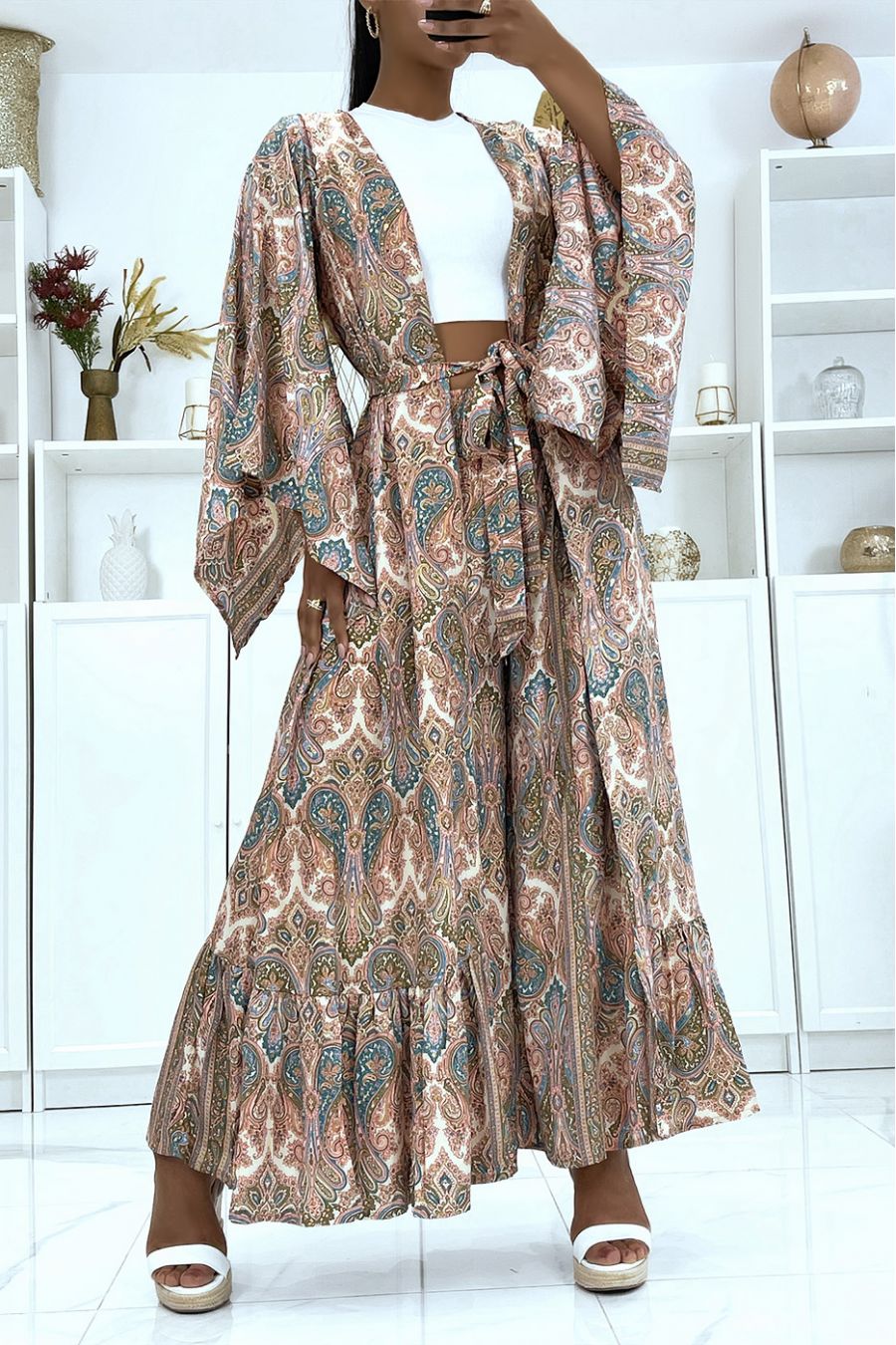 Sublime kimono en soie avec motif rose - 1