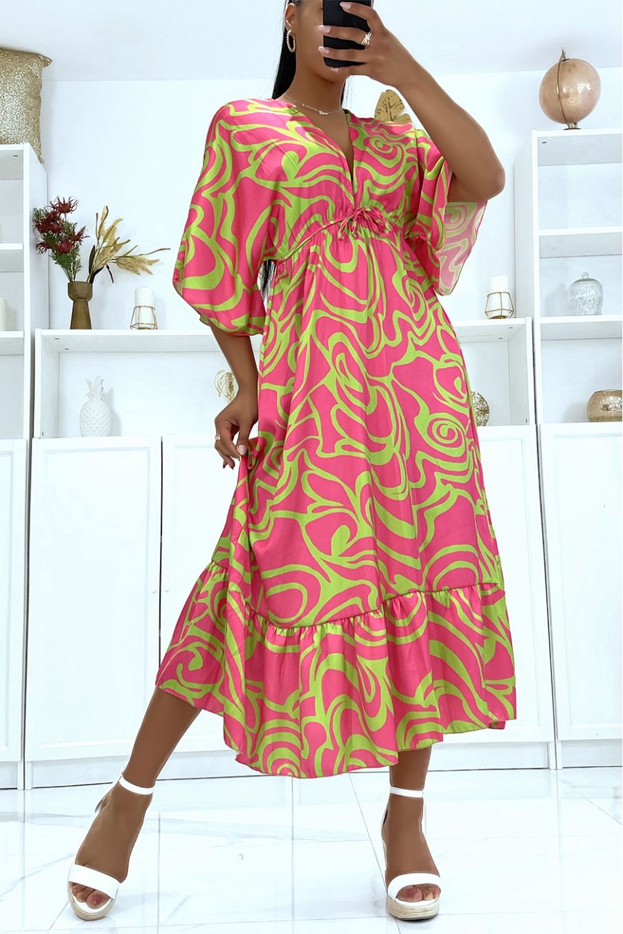 Lange kimonojurk met fuchsia en groen patroon met volant - 1